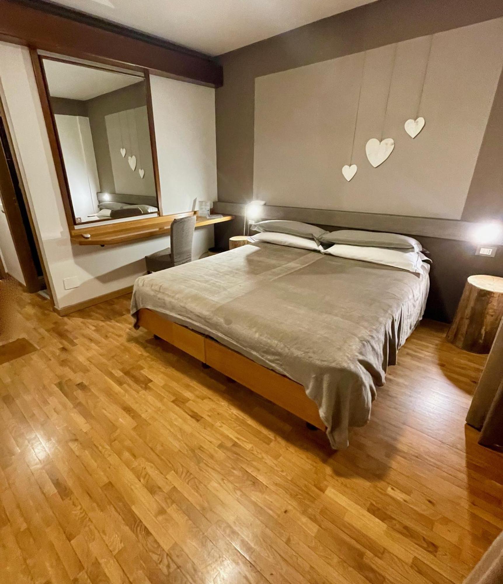 Hotel Garni Sorriso Ponte Di Legno Eksteriør bilde
